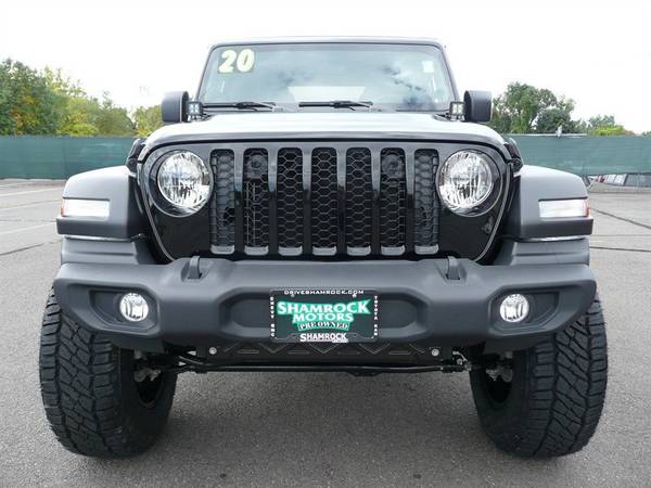 BRAND NEW: 2020 Jeep Gladiator Black Out Edition !!! - cars & trucks... for sale in East Windsor, MA – photo 9