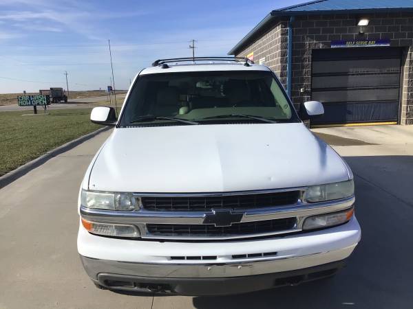 White Chevy Tahoe 1500 4X4 - cars & trucks - by dealer - vehicle... for sale in Dallas Center, IA – photo 19