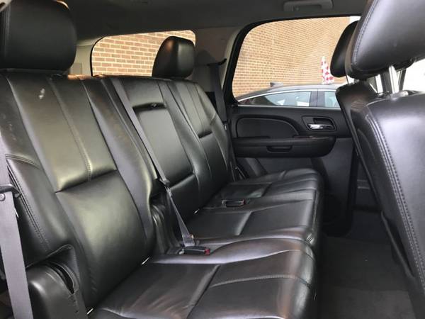 2014 GMC YUKON SLT $500-$1000 MINIMUM DOWN PAYMENT!! APPLY NOW!! -... for sale in Hobart, IL – photo 15
