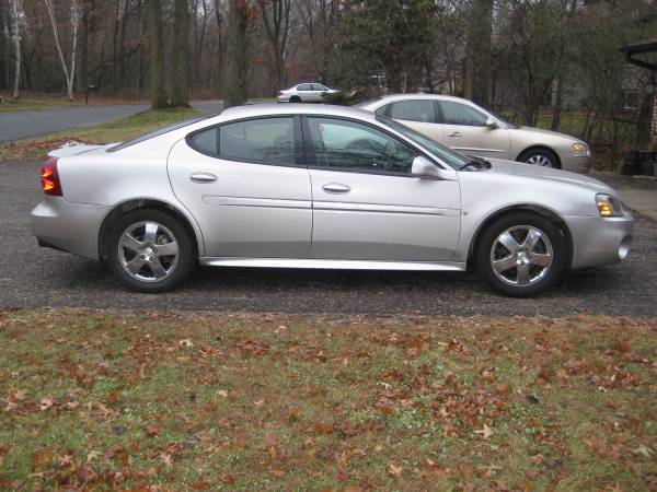 2007 Pontiac Grand Prix 114,000 miles - cars & trucks - by dealer -... for sale in Lakeville, MN – photo 6
