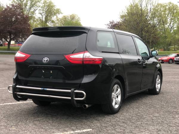 2015 Toyota Sienna - - by dealer - vehicle automotive for sale in Fort Lee, NJ – photo 5