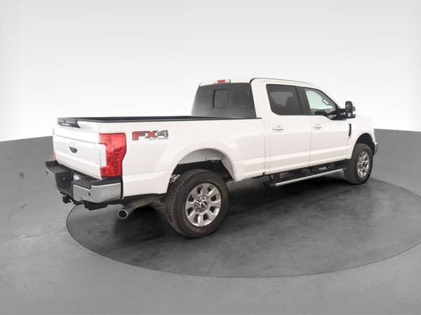 2018 Ford F250 Super Duty Crew Cab Lariat Pickup 4D 6 3/4 ft pickup... for sale in Wayzata, MN – photo 11