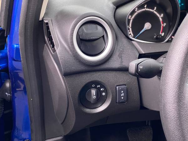 2018 Ford Fiesta SE Hatchback 4D hatchback Blue - FINANCE ONLINE -... for sale in Chicago, IL – photo 24