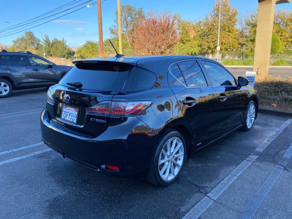 HYBRID LEXUS - ct 200h - cars & trucks - by owner - vehicle... for sale in Canoga Park, CA – photo 2