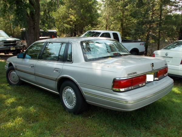 1992 Lincoln Continental *Very Low Miles *Clean Leather Seats for sale in Wayne, NJ – photo 4