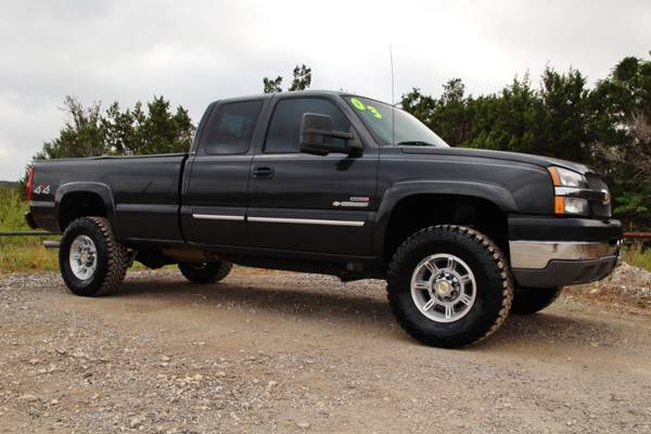 CRAZY CLEAN!! 2003 CHEVY SILVERADO 2500HD 4X4 - DURAMAX - LOW MILES!! for sale in Liberty Hill, TX – photo 8