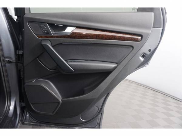 2018 Audi Q5 Premium Sport Utility 4D - cars & trucks - by dealer -... for sale in Sacramento , CA – photo 19