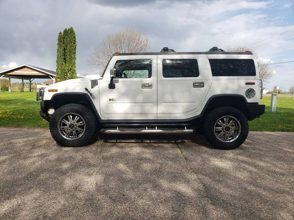 2004 HUMMER H2 SUV - - by dealer - vehicle automotive for sale in New London, WI – photo 2