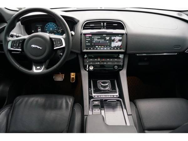 2018 Jaguar F-PACE 35t R-Sport AWD White - - by for sale in Ocean, NJ – photo 4