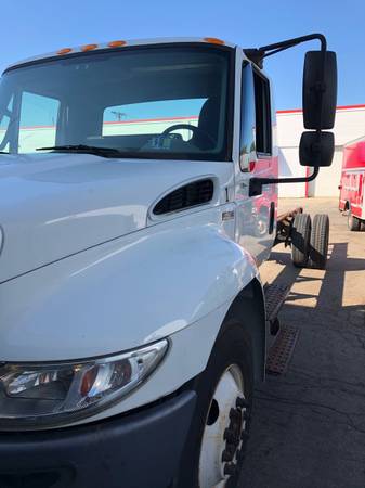 2013 International 4300 Low Miles for sale in Rolling Meadows, IL – photo 4