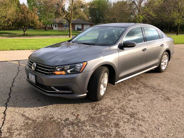 2016 Volkswagen Passat - Low Miles! for sale in Iowa City, IA – photo 4