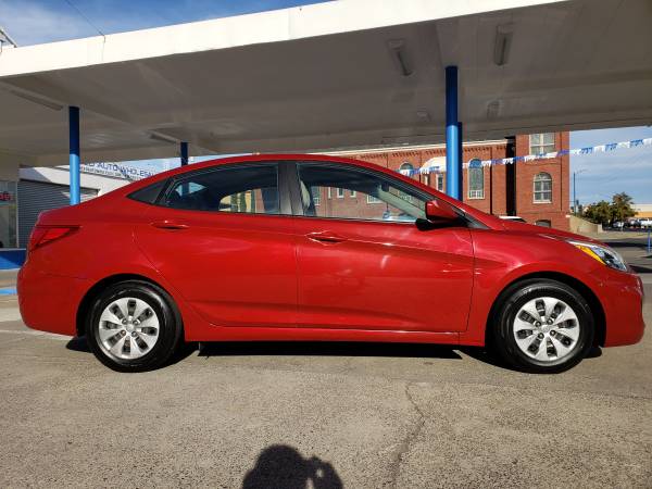 ** 2017 HYUNDAI ACCENT ** FUEL MILEAGE WOW!!! - cars & trucks - by... for sale in Red Bluff, CA – photo 2