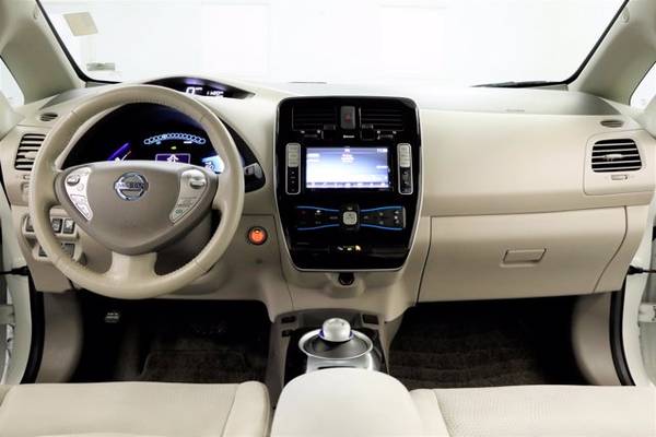 HEATED SEATS - CAMERA White 2016 Nissan Leaf SV ZEV Hatchback for sale in Clinton, AR – photo 5