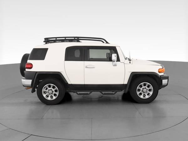 2012 Toyota FJ Cruiser Sport Utility 2D suv White - FINANCE ONLINE -... for sale in Knoxville, TN – photo 13