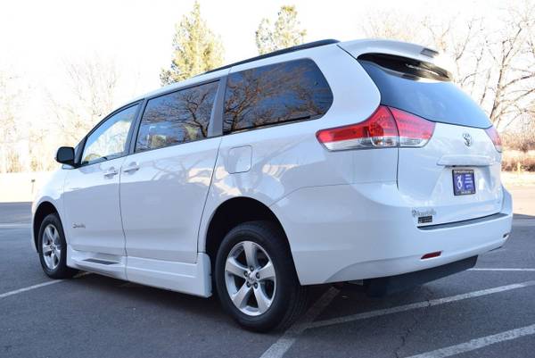 2014 Toyota Sienna LE WHITE - - by dealer for sale in Denver , CO – photo 8