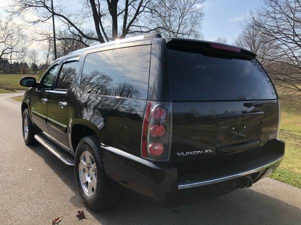 2008 GMC Yukon Denali - cars & trucks - by dealer - vehicle... for sale in Indianapolis, IN – photo 5