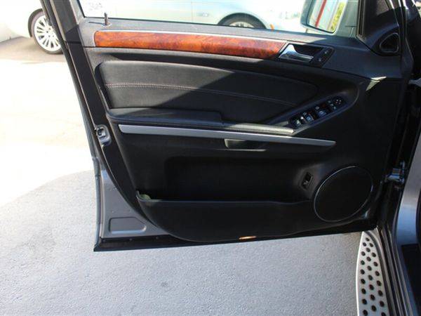 2011 Mercedes-Benz GL 450 4MATIC AWD GL 450 4MATIC 4dr SUV... for sale in Sacramento , CA – photo 12