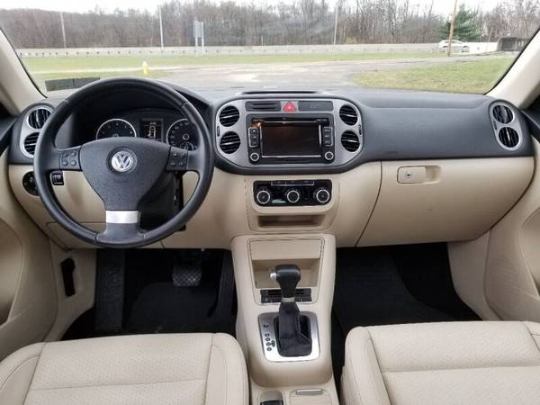 2010 VW TIGUAN 4MOTION 88K - cars & trucks - by owner - vehicle... for sale in Akron, OH – photo 18