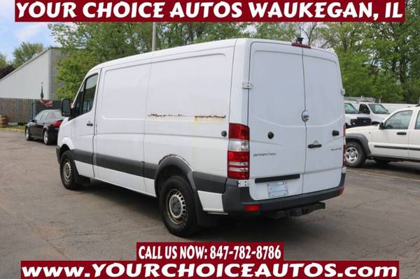 15*FREIGHTLINER SPRINTER 2500*1OWNER COMMERCIAL VAN HUGE SPACE... for sale in Chicago, IL – photo 3
