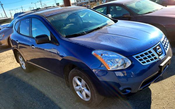 Nissan Muranos, Nissan rogues - cars & trucks - by dealer - vehicle... for sale in Fargo, ND – photo 2