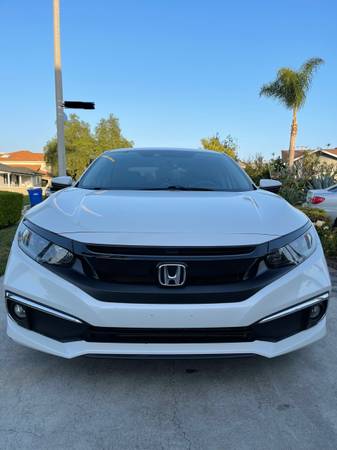 Honda Civic EX-L 2019 w/30k Miles Clean Title Autopilot is for sale in Downey, CA – photo 2