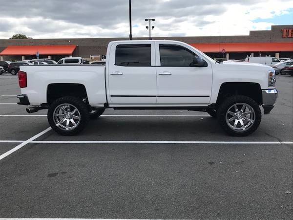 CHEVY SILVERADO 2017 WHITE for sale in Scarsdale, NY – photo 3