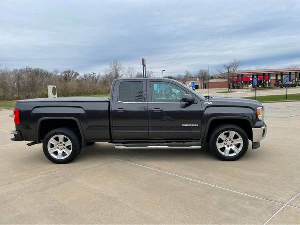 2015 GMC Sierra SLE DOUBLE CAB Z71 4X4 6.5 BED ONE OWNER CLEAN... for sale in O Fallon, MO – photo 2