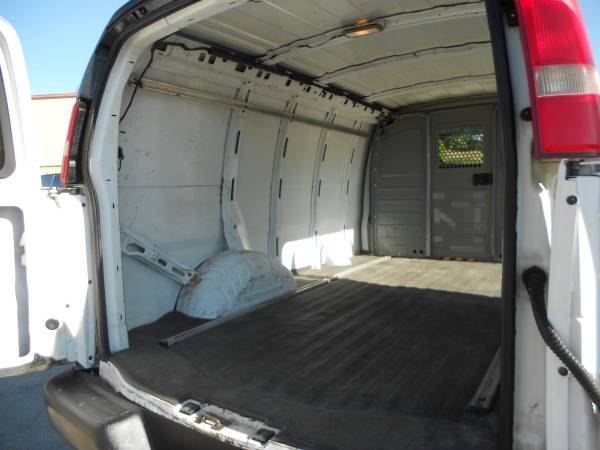 2010 Chevy EXPRESS 2500 3dr Cargo Van Work Van ***1 year Warranty** for sale in hampstead, RI – photo 19