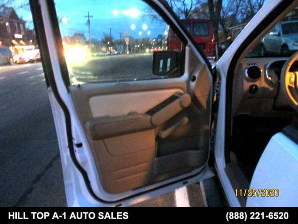2007 Ford Explorer Sport Trac 4WD 4dr V8 Limited Pickup - cars &... for sale in Floral Park, NY – photo 14
