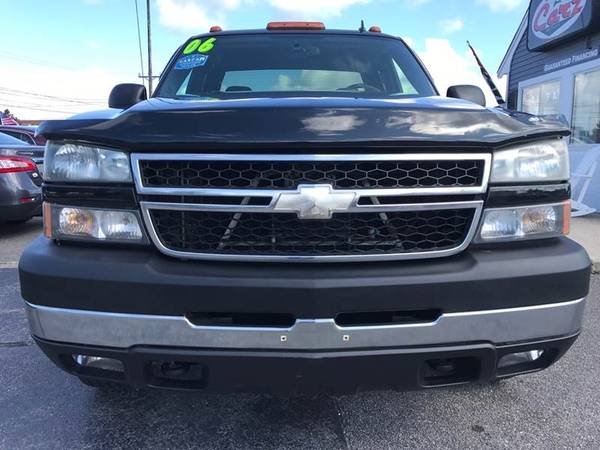 2006 Chevrolet Silverado 2500HD LT1 4dr Extended Cab 4WD SB... for sale in Hyannis, MA – photo 2