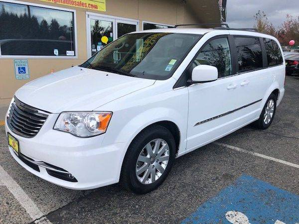 2014 Chrysler Town Country Touring Financing Available! for sale in Federal Way, WA – photo 9