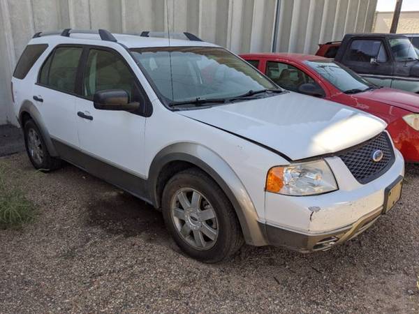 2006 Ford Freestyle SE - cars & trucks - by dealer - vehicle... for sale in Pueblo, CO – photo 5