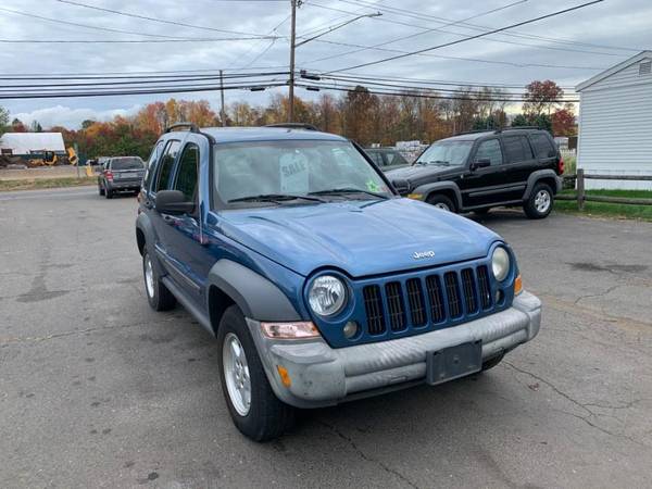 2006 Jeep Liberty 4dr Sport 4WD - cars & trucks - by dealer -... for sale in East Windsor, MA – photo 2