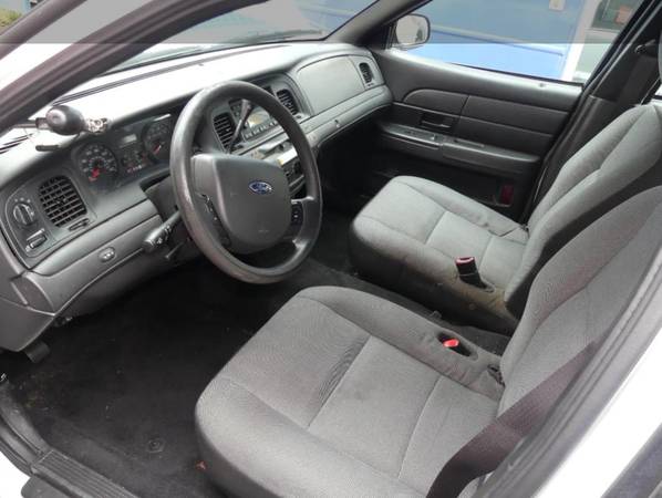 2011 FORD CROWN VIC P71’s WITH AROUND 80k - cars & trucks - by owner... for sale in Antioch, WI – photo 18
