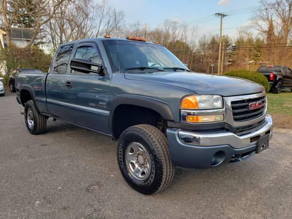 2006 GMC Sierra 2500HD 6.6 Duramax 1 Owner 56 Service... for sale in East Windsor, CT – photo 4