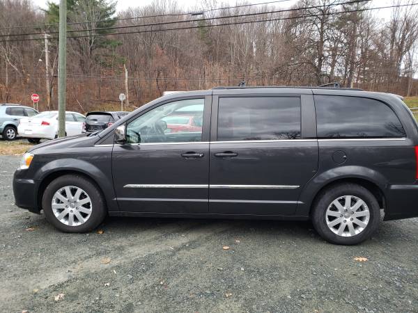 2011 Chrysler Town & Country Touring L Loaded up - cars & trucks -... for sale in Wynantskill, NY – photo 8