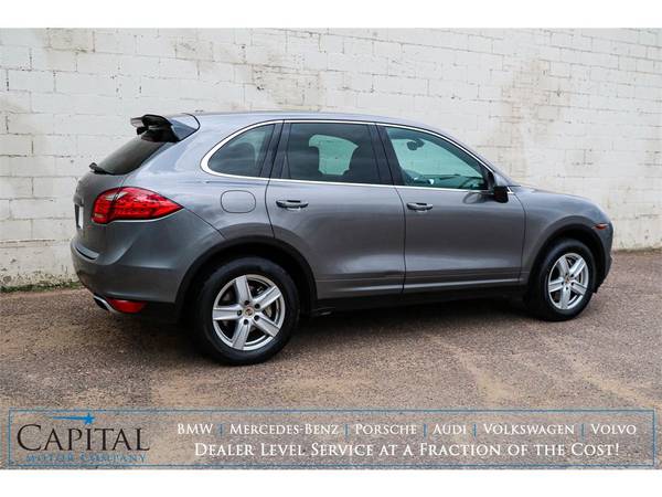 Sporty V8 SUV! 12 Cayenne S AWD Luxury with Heated and Cooled for sale in Eau Claire, WI – photo 9