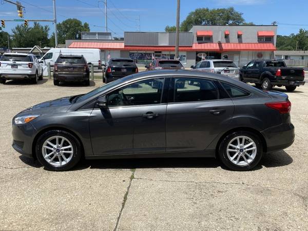 2017 Ford Focus SE. ONE OWNER! FREE 4 MONTH WARRANTY!. Apply Online... for sale in Mishawaka, IN – photo 4