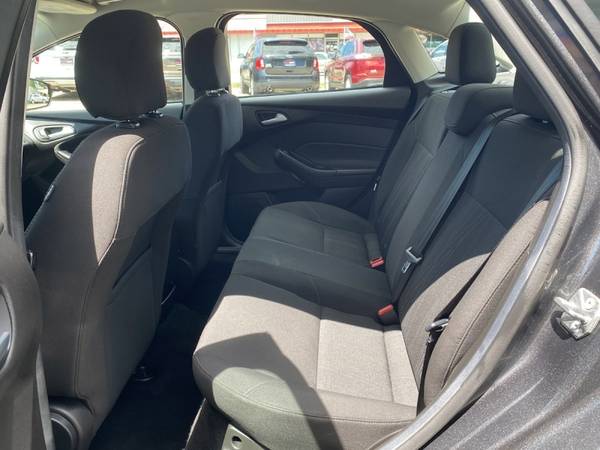 2017 Ford Focus SE. ONE OWNER! FREE 4 MONTH WARRANTY!. Apply Online... for sale in Mishawaka, IN – photo 11