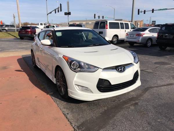 2013 Hyundai Veloster 3dr Cpe Auto RE:MIX - cars & trucks - by... for sale in Bentonville, AR – photo 3