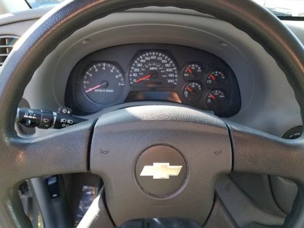 2005 Chevy Trailblazer ~ 4X4 ~ Financing Available!! - cars & trucks... for sale in Springfield, MO – photo 6
