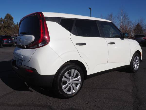 2021 Kia Soul LX - - by dealer - vehicle automotive sale for sale in Bend, OR – photo 4
