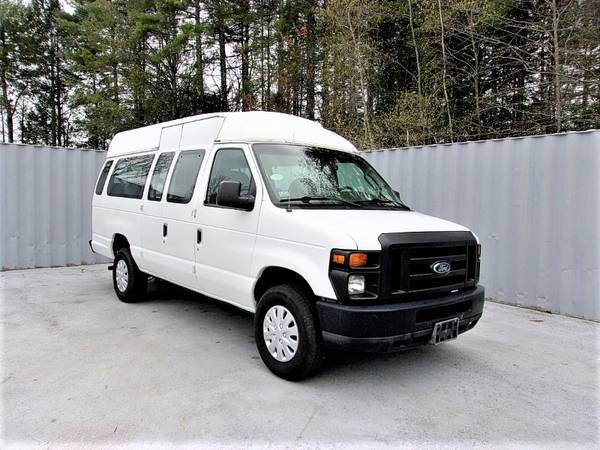 2008 FORD E 250 SUPER DUTY EXTENDED WHEELCHAIR VAN HANDICAP - cars & for sale in Brentwood, NY – photo 4