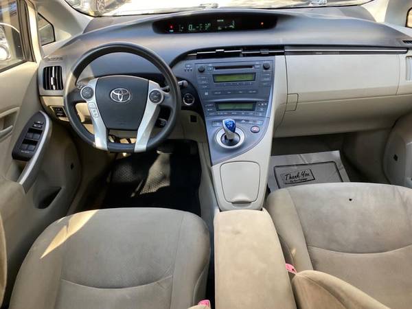 2010 Toyota Prius V 4D wagon • Toyota Corolla • Toyota Camry •... for sale in Brooklyn, NY – photo 8