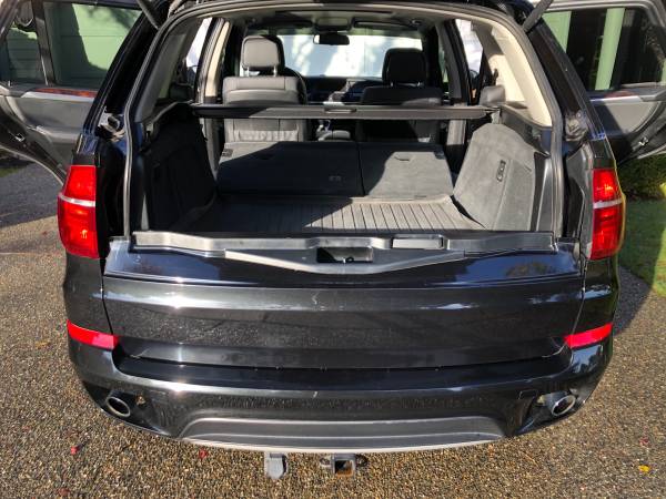 SHARP LOOKING & CLEAN 2013 BMW X5! BLACK IN & OUT/TOW HITCH! 82K... for sale in SAMMAMISH, WA – photo 7