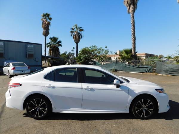 2018 Toyota Camry SE for sale in Santa Ana, CA – photo 2
