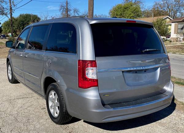 2013 CHRYSLER TOWN & COUNTRY - cars & trucks - by dealer - vehicle... for sale in San Antonio, TX – photo 4