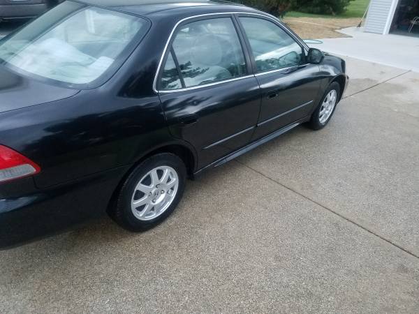 2002 Honda Accord SE for sale in Hinckley, OH – photo 3