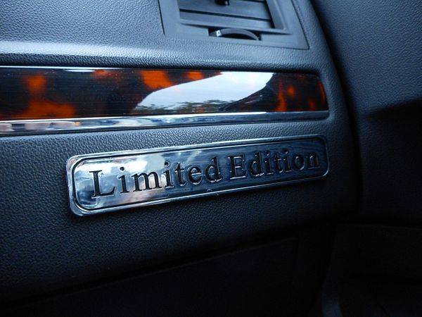 2010 Chrysler 300C 4d Sedan Executive for sale in Lansing, MI – photo 23