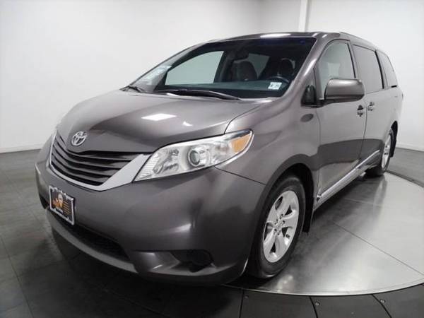 2016 Toyota Sienna - - by dealer - vehicle for sale in Hillside, NY – photo 6